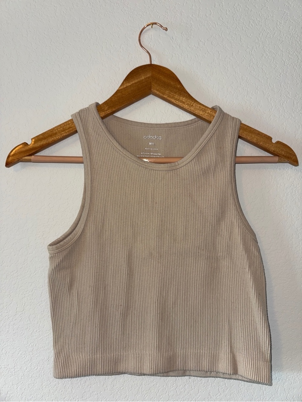 Ododos Medium/Large Tan Cream Racer Back Ribbed Crop Top Stretchy Athletic Top